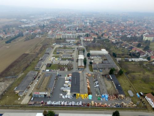 Areál s největší tuzemskou výrobou mobilních stánků na pivo mění majitele