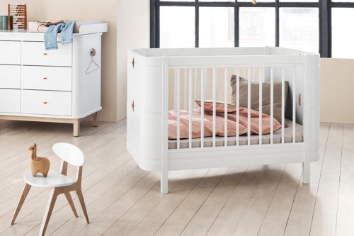 Hit dánského království i u nás: dětská postel, která „roste“ s dětmi