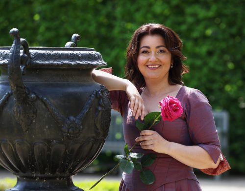 Festival Rosa Bohemica láká na hudbu na magických místech v růžici okolo Prahy