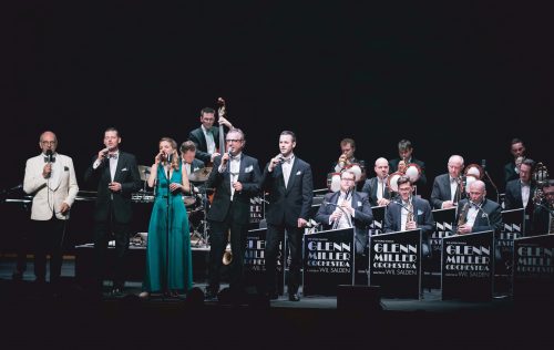 Slavný Glenn Miller Orchestra přijede swingovat do Česka, fanoušky potěší na šesti koncertech v pěti městech